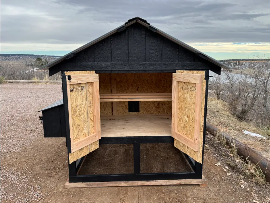 Country House Coop — hand-built by LuckyBird in Colorado, photo 3 of 4